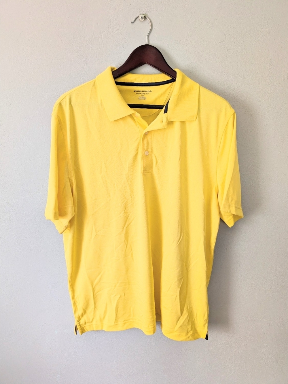 Amazon Essentials Men's Bright Yellow Polo Collared Shirt Size Large